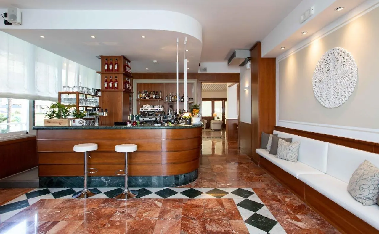 לידו די ג'סולו Hotel Mirafiori 3*, לידו די ג'סולו איטליה