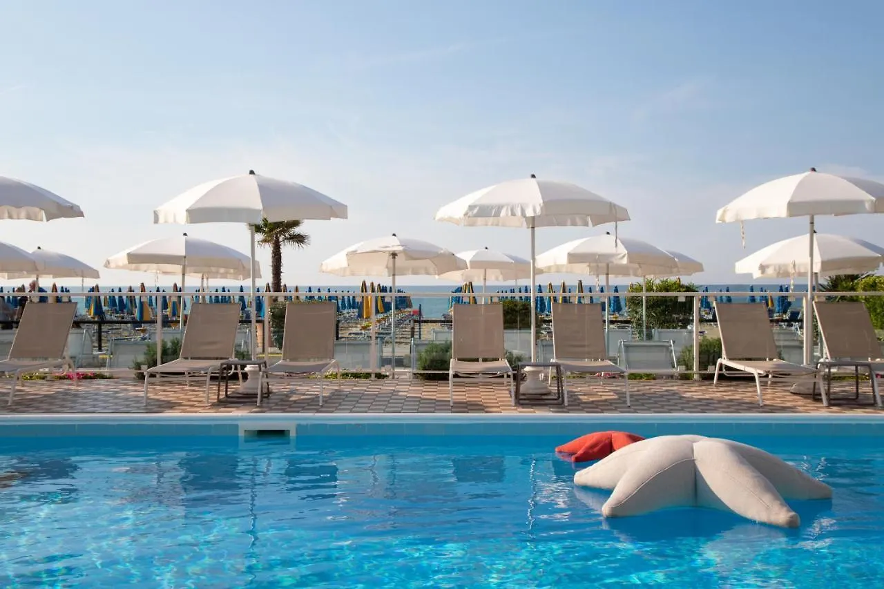 ***  לידו די ג'סולו Hotel Mirafiori איטליה