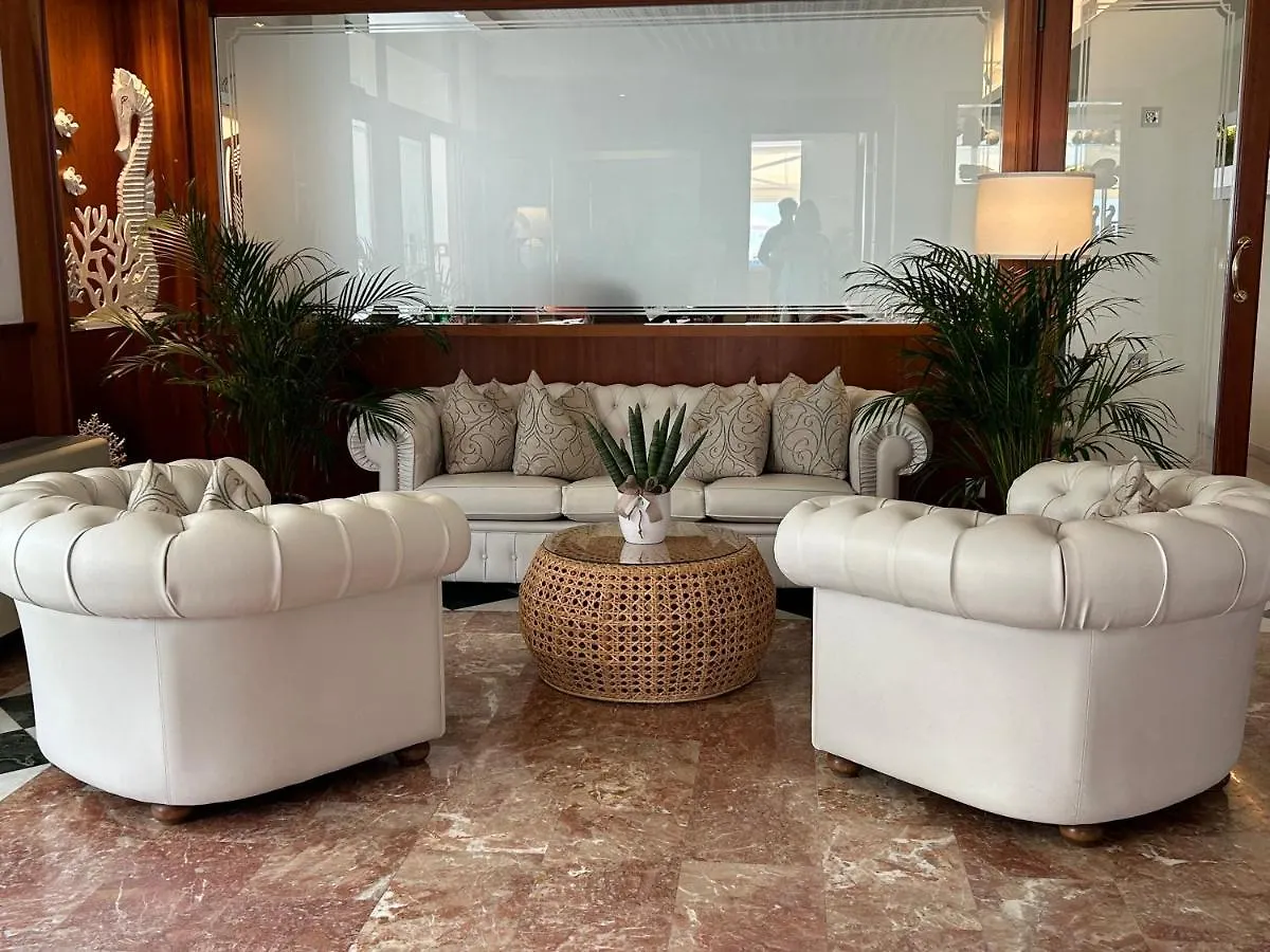 לידו די ג'סולו Hotel Mirafiori 3*, לידו די ג'סולו