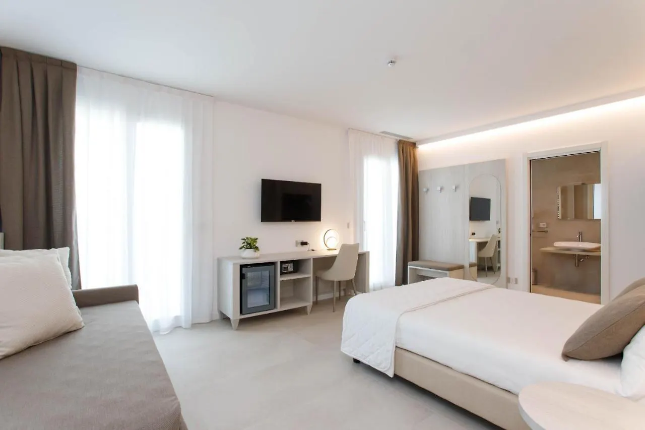 Hotel Mirafiori Lido di Jesolo 3*,